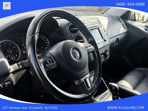 Used 2012 Volkswagen Tiguan S image 9