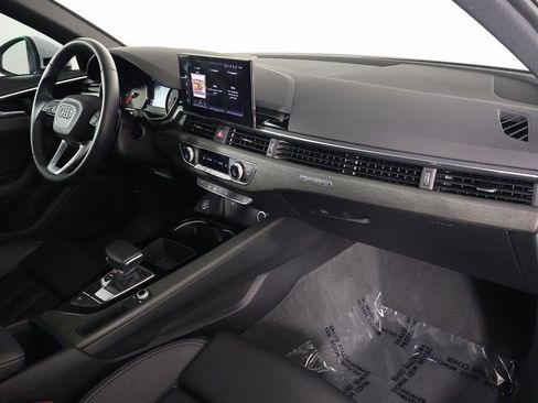 Used 2024 Audi A4 2.0T Premium w/ Convenience Package image 9