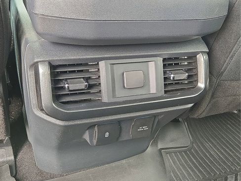 Used 2022 Ford F150 XLT w/ Equipment Group 302A High image 17