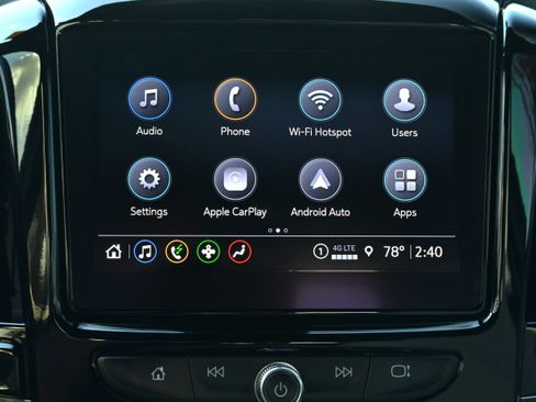 Used 2023 Chevrolet Traverse LT image 16