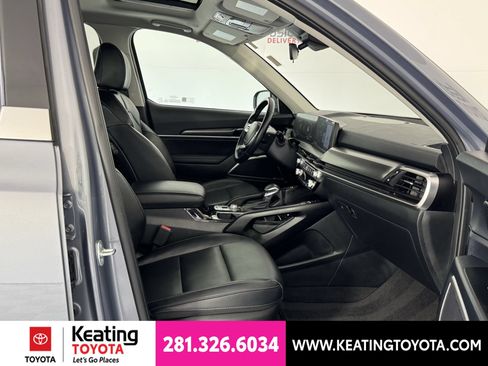 Used 2025 Kia Telluride S AWD/4WD image 21