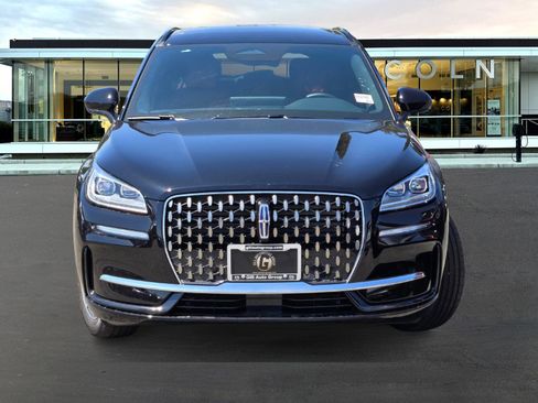 New 2025 Lincoln Corsair Grand Touring image 2