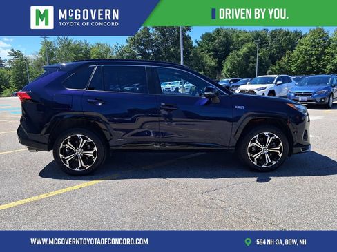 Used 2024 Toyota RAV4 XSE w/ Weather Package AWD/4WD image 8