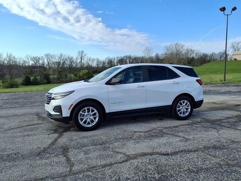 Used 2024 Chevrolet Equinox LS w/ LS Convenience Package FWD image 40