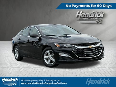 Used 2025 Chevrolet Malibu LS FWD image 1