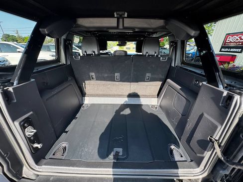 Used 2023 Ford Bronco Big Bend w/ Sasquatch Package AWD/4WD image 42