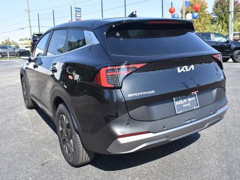 New 2026 Kia Sportage LX image 6