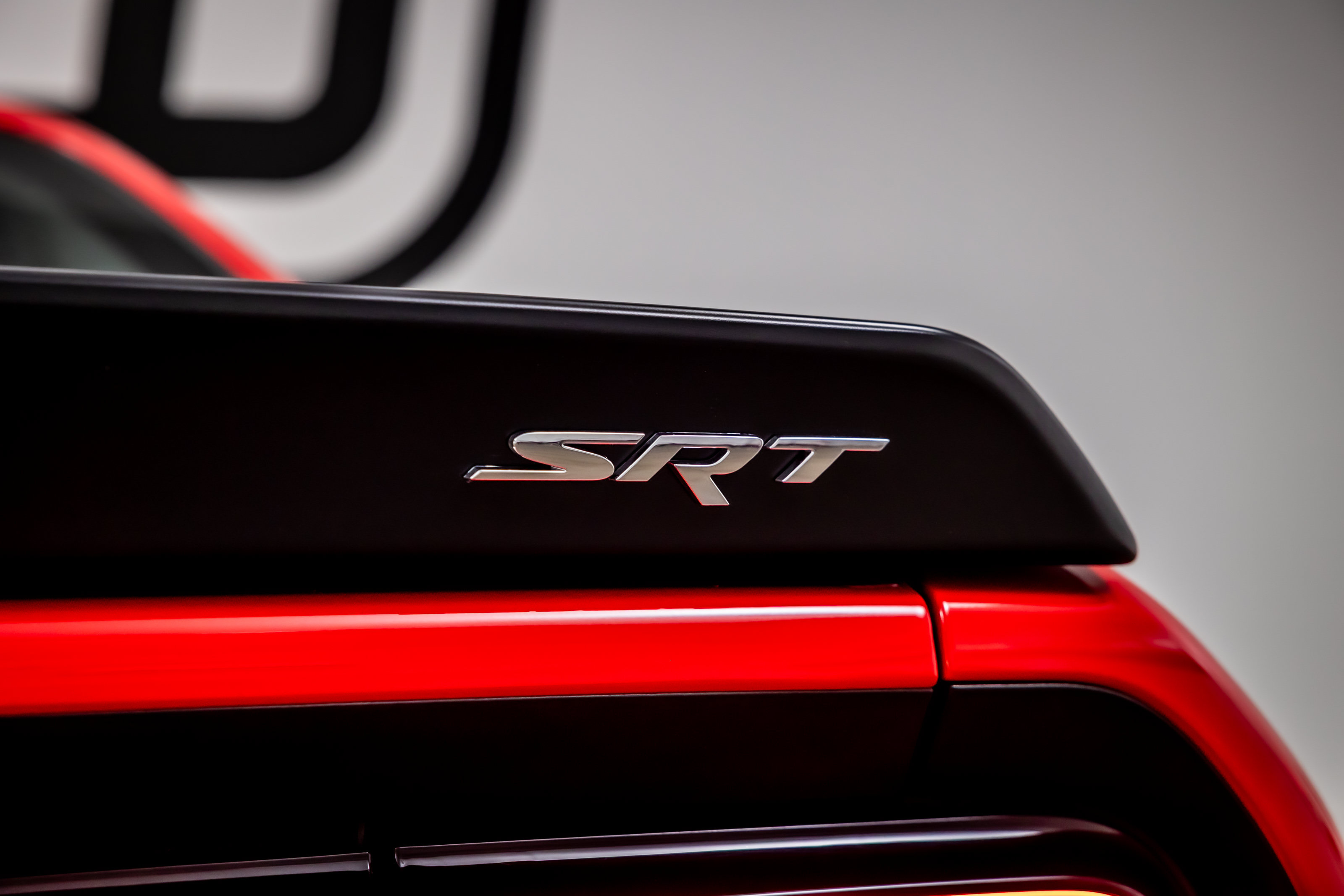 Used 2016 Dodge Challenger SRT Hellcat RWD image 38