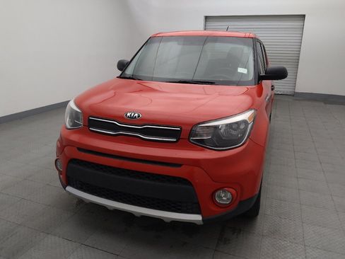Used 2017 Kia Soul + image 15