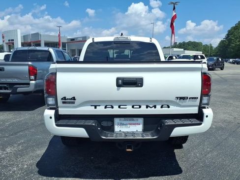 Used 2023 Toyota Tacoma TRD Pro AWD/4WD image 2