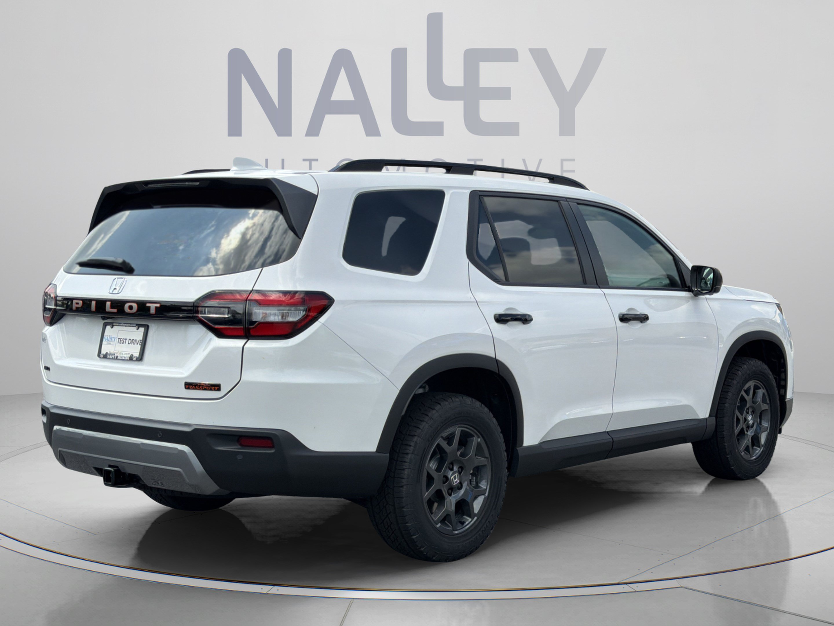 New 2026 Honda Pilot TrailSport image 5
