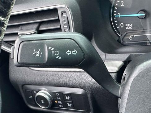 Used 2021 Ford Explorer XLT w/ Equipment Group 202A image 39