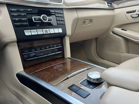 Used 2014 Mercedes-Benz E 350 Sedan image 56