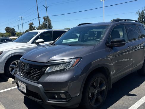 Used 2021 Honda Passport Elite image 2