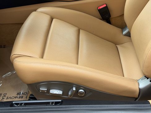 Used 2015 Porsche Cayman RWD image 29