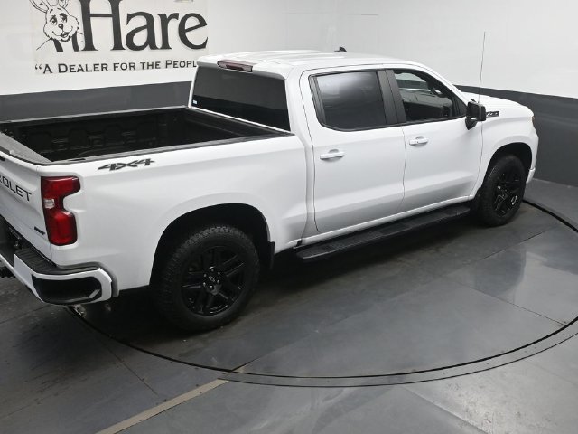 Used 2024 Chevrolet Silverado 1500 RST AWD/4WD image 40