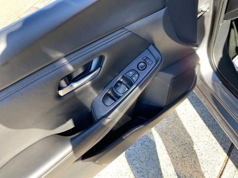 Used 2024 Nissan Sentra SV image 18