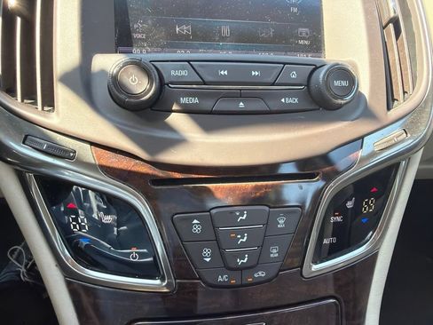 Used 2014 Buick LaCrosse Leather FWD image 12