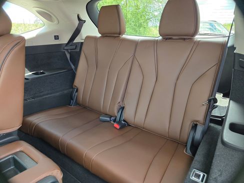 Used 2023 Acura MDX SH-AWD w/ Advance Package image 15