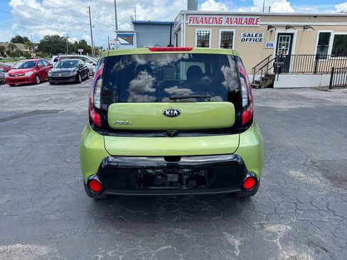 Used 2016 Kia Soul + FWD image 7