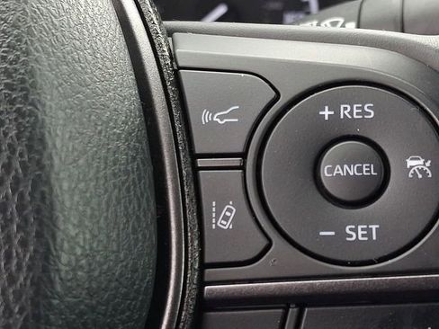 Used 2023 Toyota Camry SE image 24