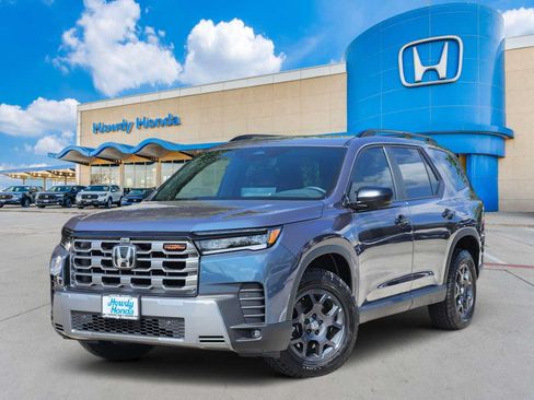 Certified 2026 Honda Pilot TrailSport image 1