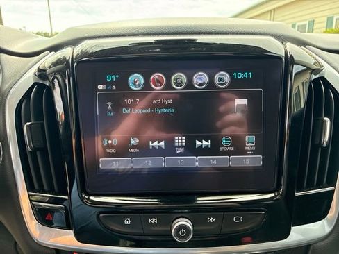 Used 2019 Chevrolet Traverse Premier w/ Redline Edition AWD/4WD image 27