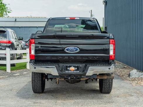 Used 2017 Ford F250 XLT w/ XLT Value Package image 5