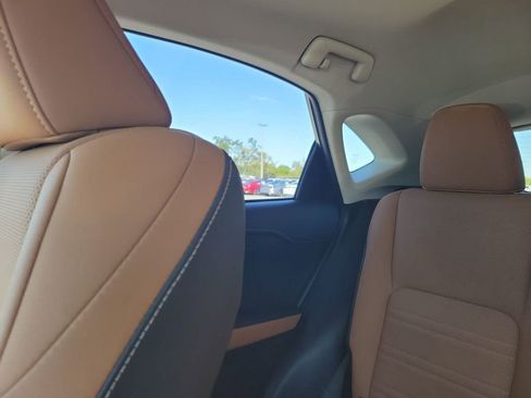 Used 2019 Lexus NX 300 FWD image 4