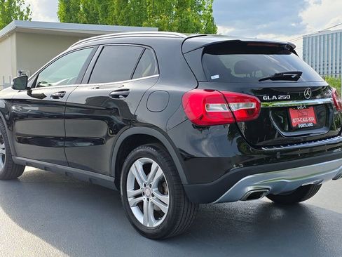 Used 2016 Mercedes-Benz GLA 250 4MATIC image 5