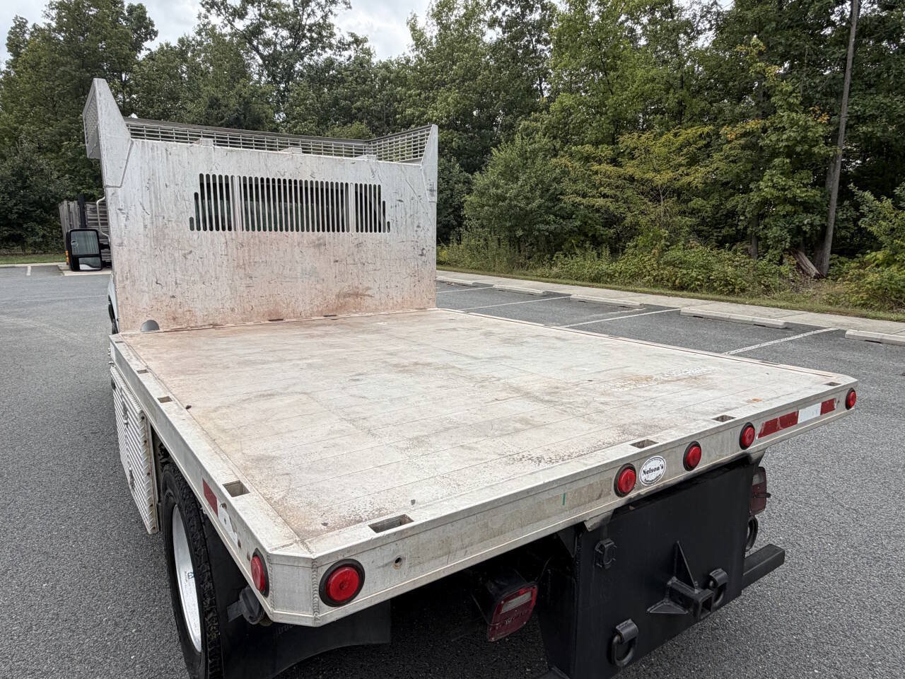 Used 2003 Ford F550 2WD Regular Cab Super Duty image 5