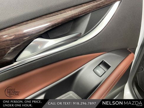 Used 2018 Buick Enclave Avenir w/ Avenir Technology Package image 37