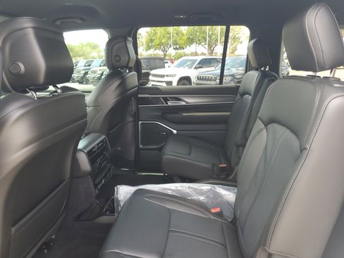 New 2026 Jeep Grand Wagoneer 2WD image 8