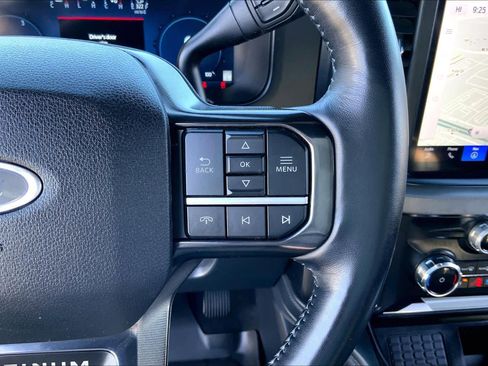 Certified 2025 Ford F250 Platinum image 22