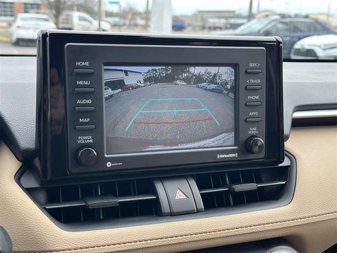 Certified 2021 Toyota RAV4 LE image 4