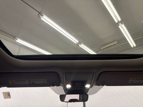 Used 2023 Honda Pilot Touring image 24
