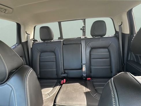 Used 2022 GMC Canyon Denali image 28