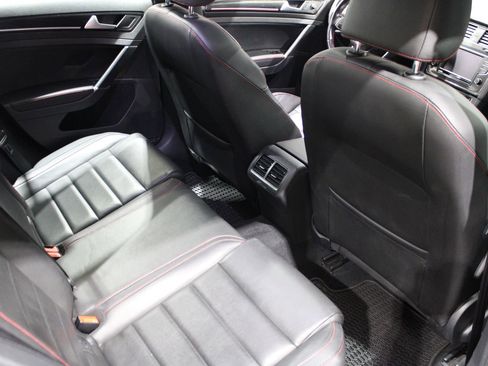 Used 2016 Volkswagen GTI SE FWD image 19