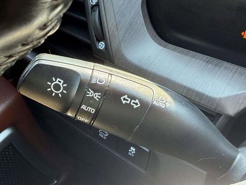 Used 2023 Kia Telluride EX w/ EX Captain's Chair Package image 22