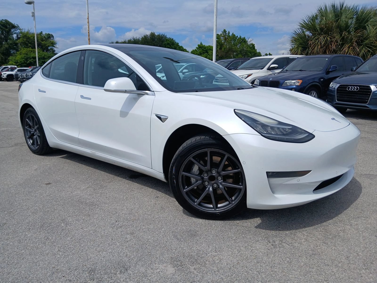 Used 2018 Tesla Model 3 Long Range RWD image 1
