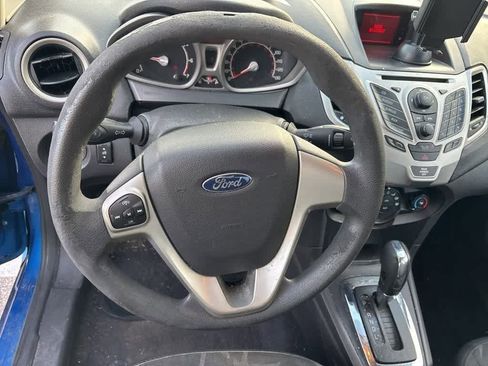 Used 2011 Ford Fiesta SE w/ 201A Rapid Spec Order Code image 9