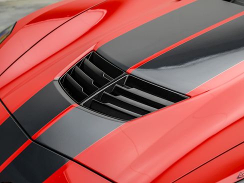 Used 2015 Chevrolet Corvette Z06 w/ 3LZ Preferred Equipment Group image 38