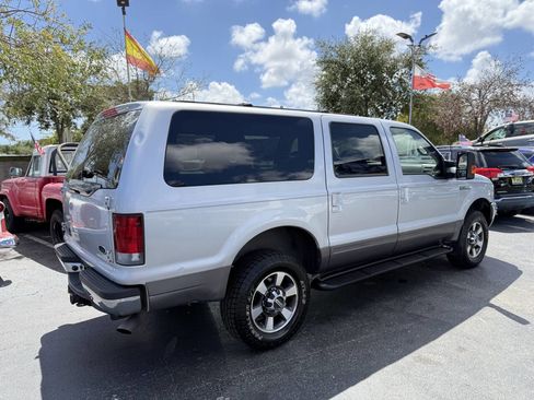 Used 2001 Ford Excursion XLT image 5