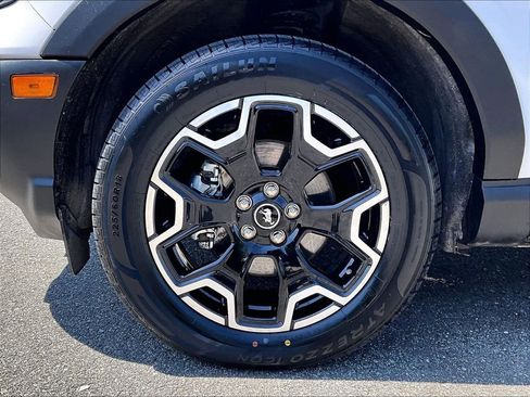 Used 2025 Ford Bronco Sport Outer Banks AWD/4WD image 7