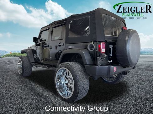 Used 2013 Jeep Wrangler Unlimited Sport AWD/4WD image 3