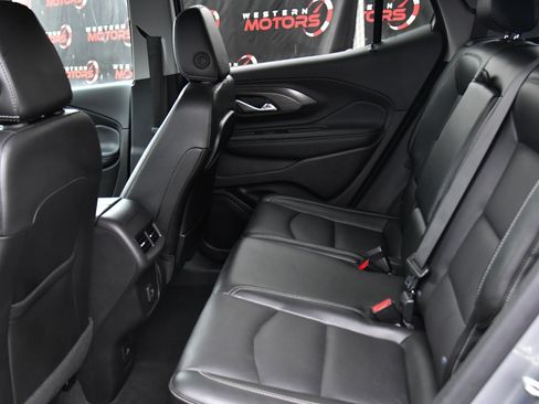 Used 2024 GMC Terrain SLT image 35