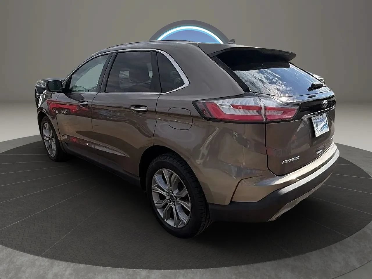 Used 2019 Ford Edge Titanium FWD image 14
