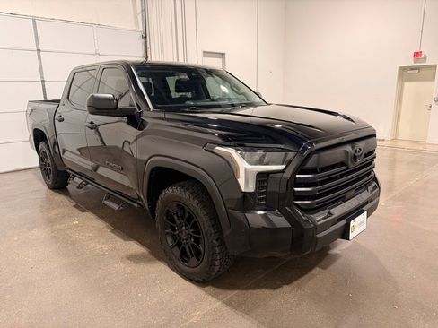 Used 2023 Toyota Tundra SR5 image 3