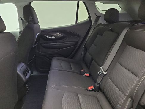Used 2024 GMC Terrain SLE AWD/4WD image 18