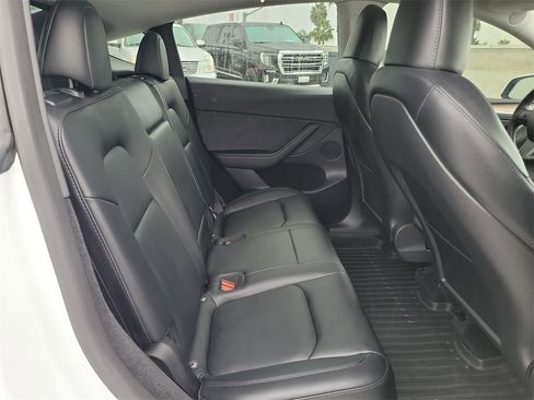 Used 2023 Tesla Model Y Long Range image 24
